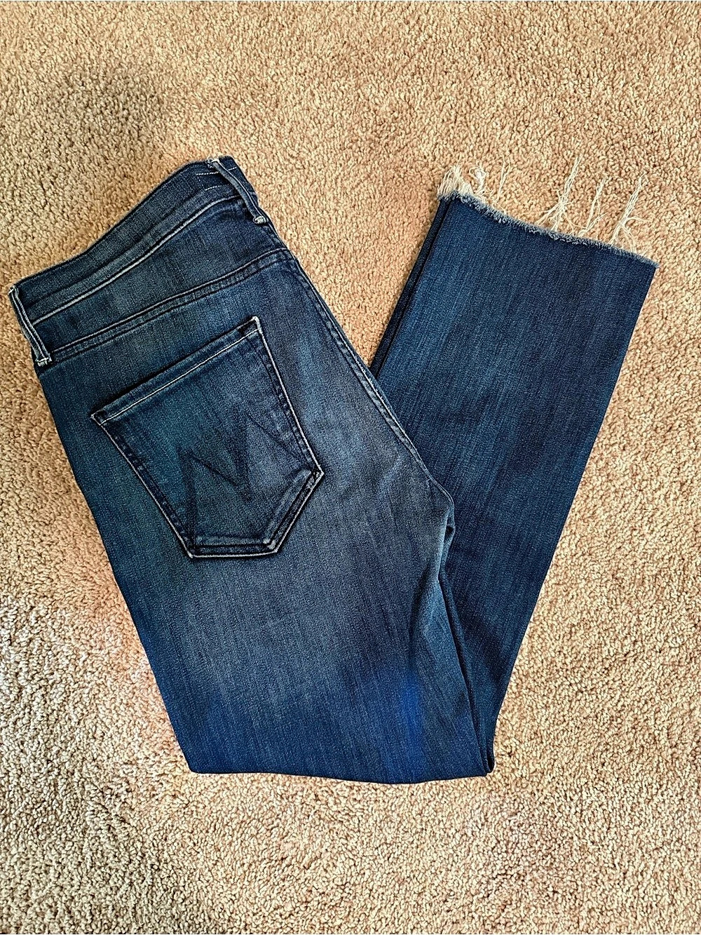MOTHER The Mid Rise Dazzler Crop Fray Jeans, Size 31